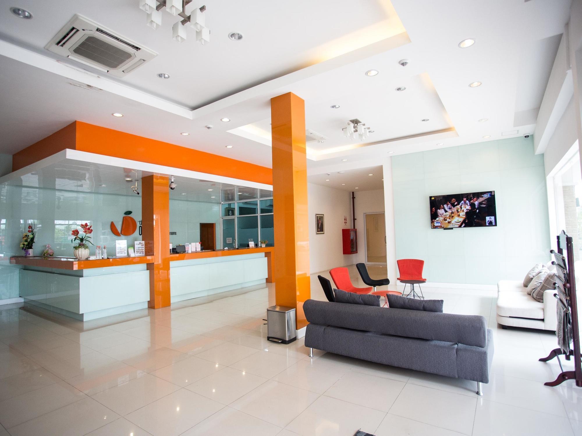 The Original Orange Hotel Накхон Си Тамарат Екстериор снимка
