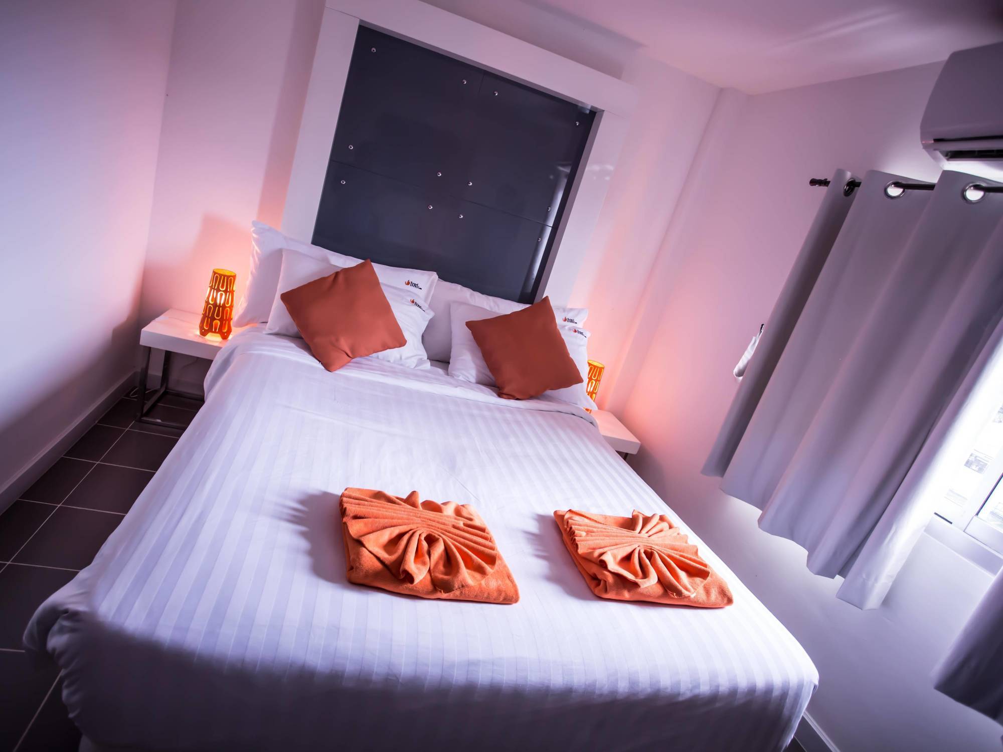 The Original Orange Hotel Накхон Си Тамарат Екстериор снимка